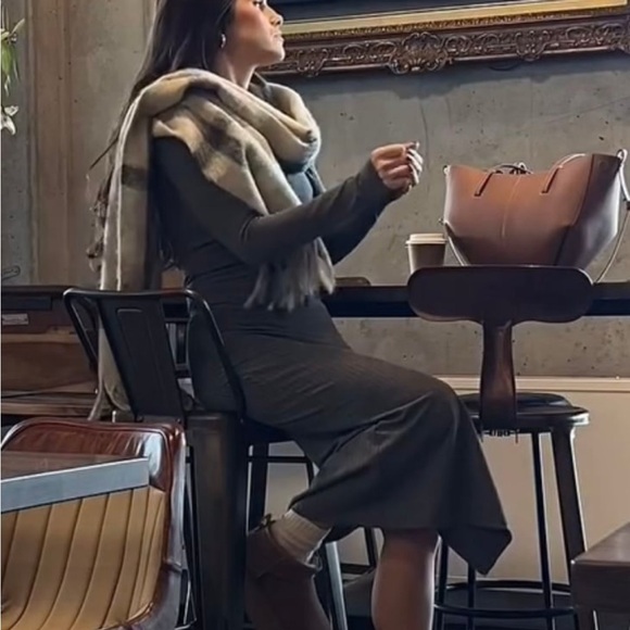 Zara PLAID SCARF WITH FRINGES - Picture 6 of 10